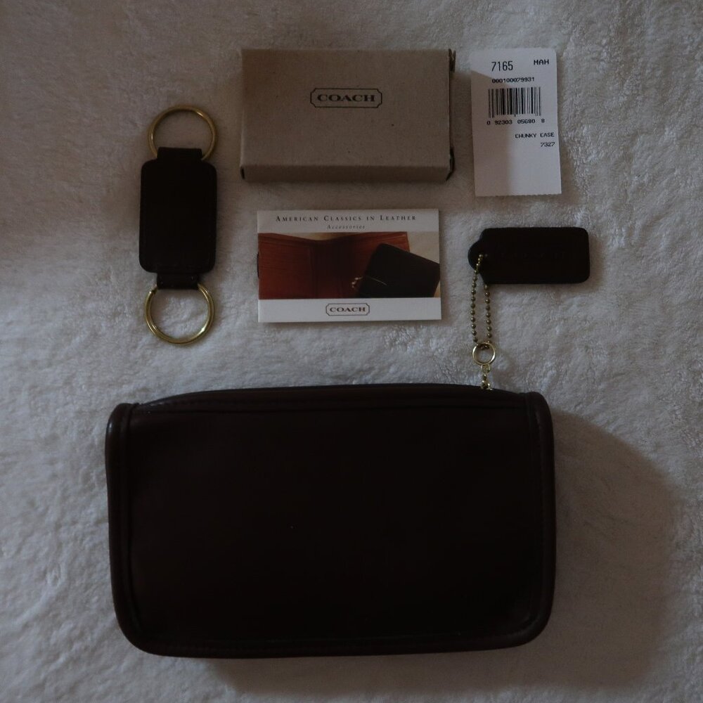 Coach Mahogany Leather Small Clutch Purse Wallet Zip Bag